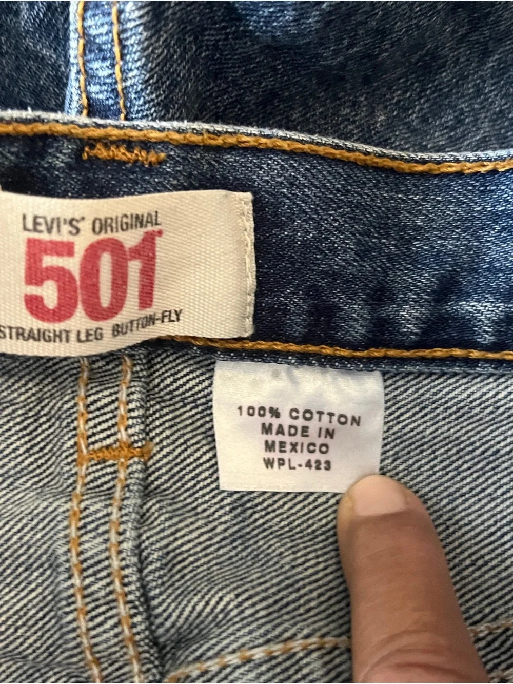 Levi's Men's Dark Wash Straight Leg Button Fly  5 Pocket Jeans 29x32